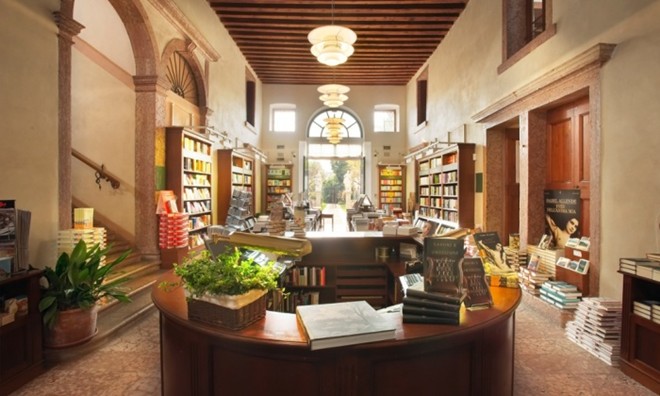 Libreria Palazzo Roberti, Bassano del Grappa, Italy.