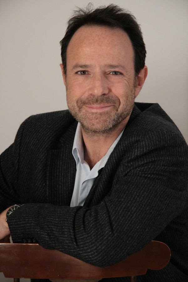 5 tác giả đương đại có sách được dịch nhiều nhất Việt Nam