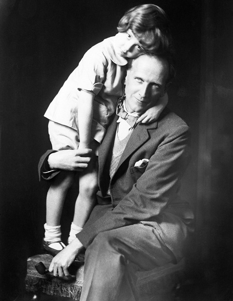 Cậu bé Christopher Robin rất được cha cưng chiều và đã trở thành nguồn cảm hứng để ông sáng tác được nhiều tác phẩm văn học nổi tiếng dành cho thiếu nhi, đặc biệt phải kể tới những cuốn truyện xoay quanh gấu Pooh và những người bạn.